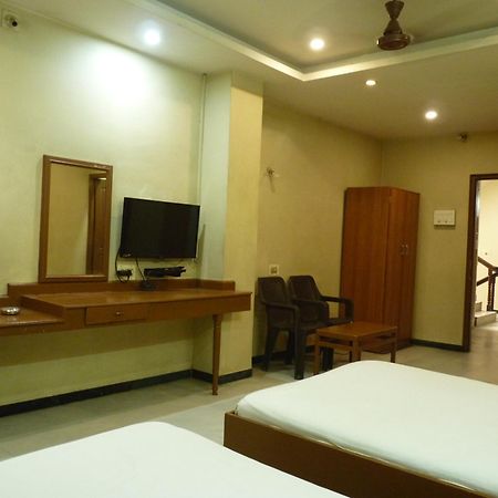 Nanda Lodge Mettuppalaiyam  Экстерьер фото
