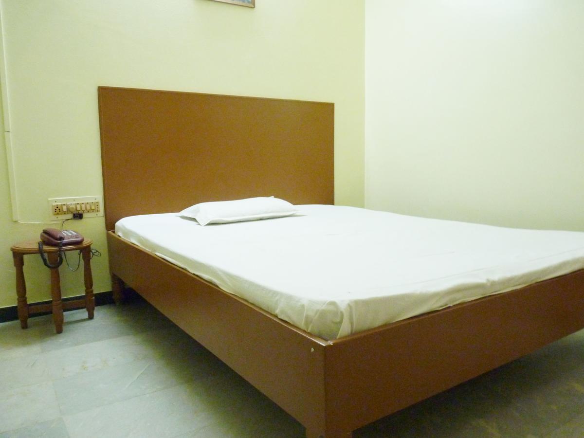 Nanda Lodge Mettuppalaiyam  Экстерьер фото